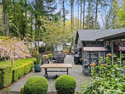 20623 Mainland View Place NE Suquamish WA 98392