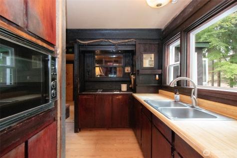 3951 S Tyler Road Port Angeles WA 98363