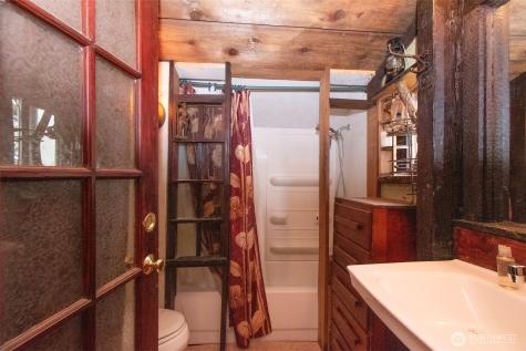 3951 S Tyler Road Port Angeles WA 98363