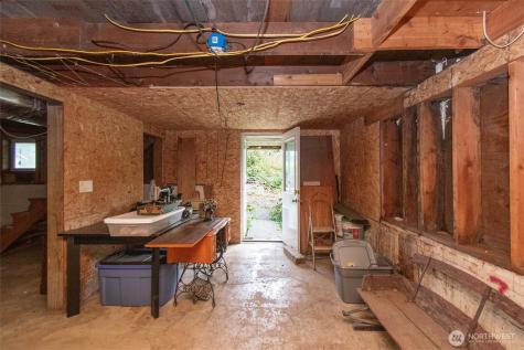 3951 S Tyler Road Port Angeles WA 98363