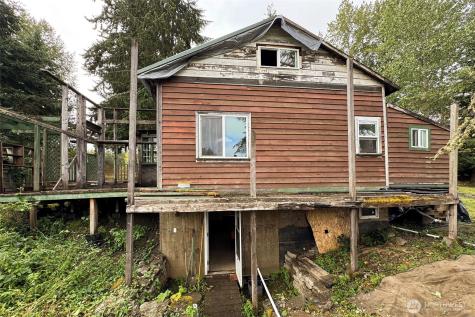 3951 S Tyler Road Port Angeles WA 98363
