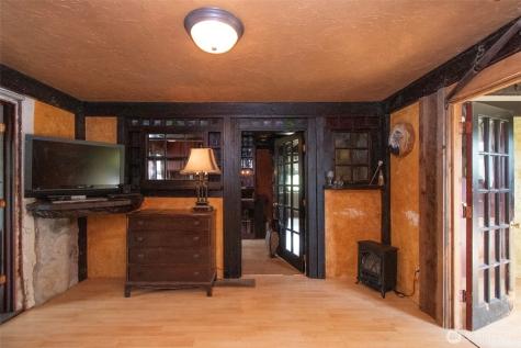 3951 S Tyler Road Port Angeles WA 98363