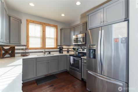 529 Porcupine Lane Chelan WA 98816
