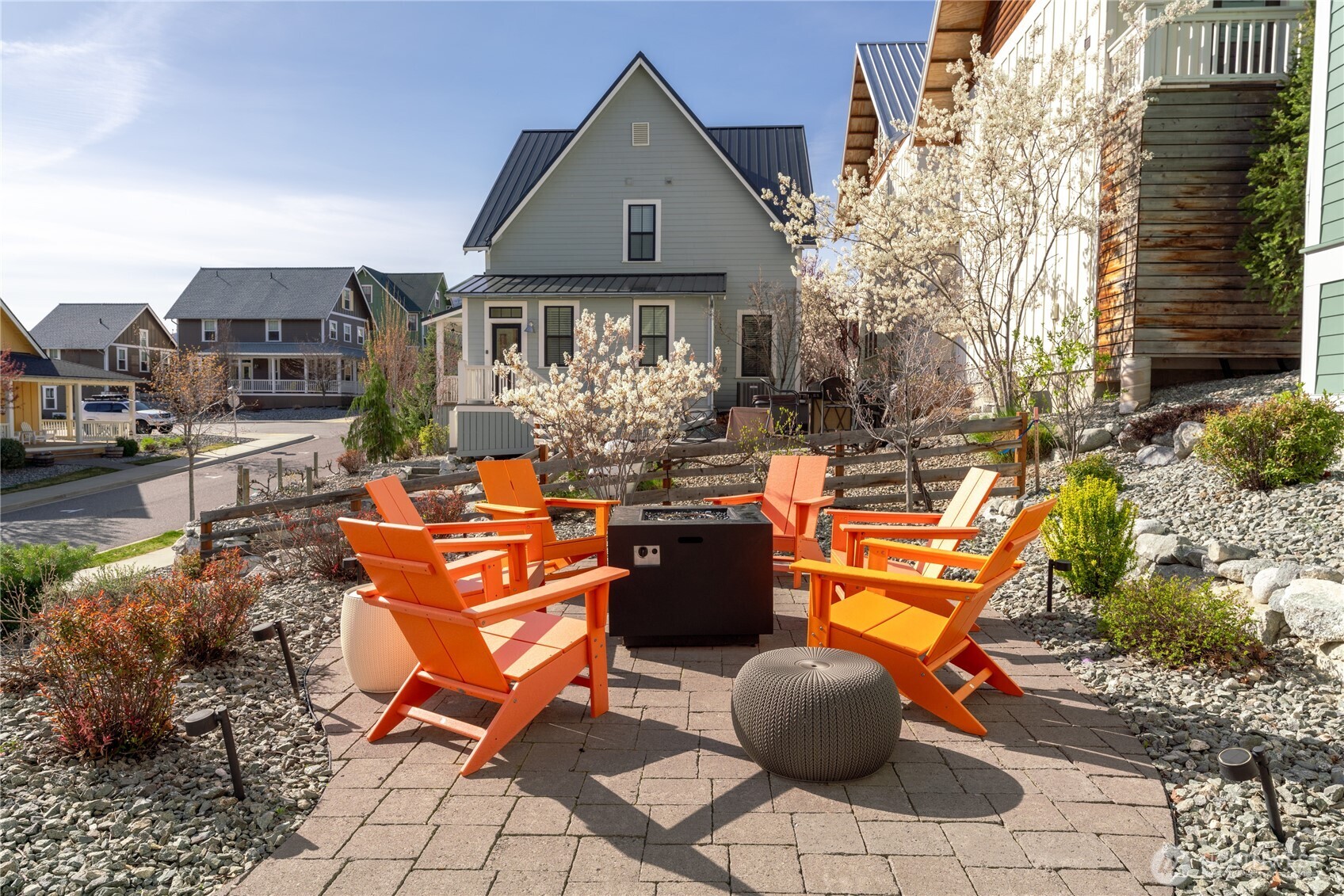 529 Porcupine Lane Chelan WA 98816