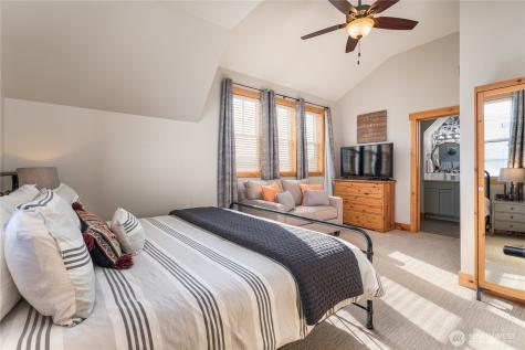529 Porcupine Lane Chelan WA 98816