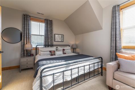529 Porcupine Lane Chelan WA 98816