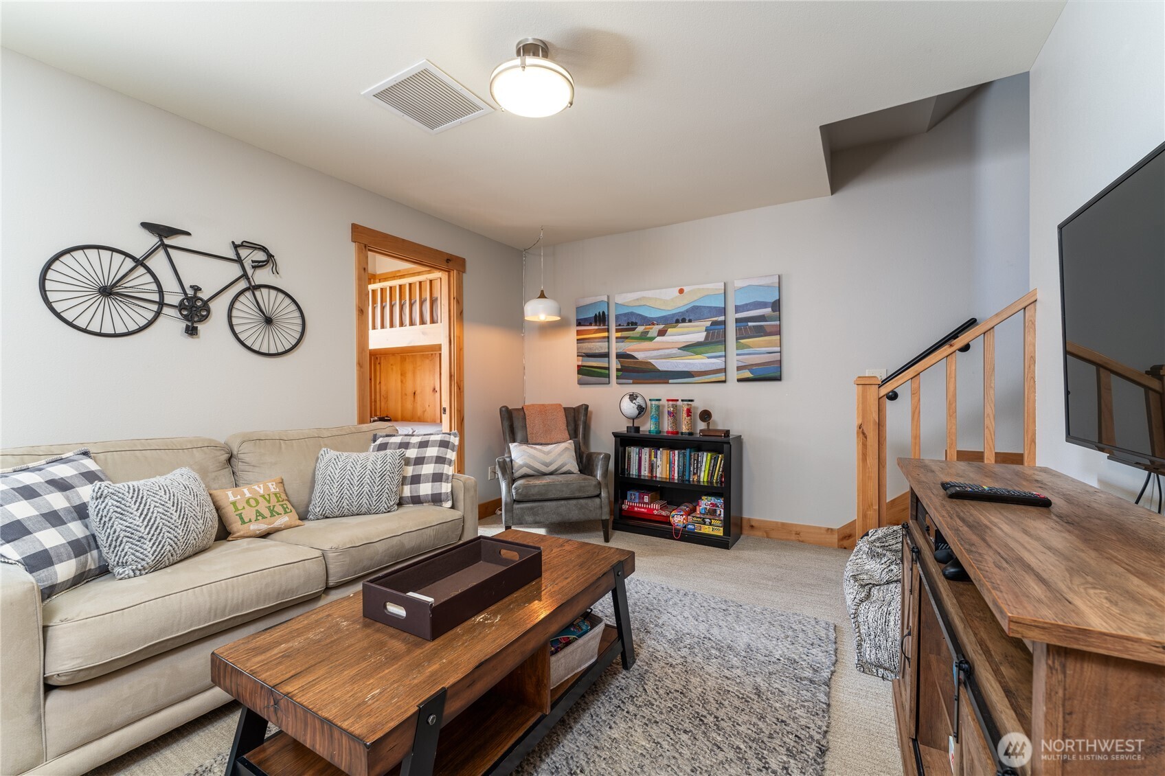 529 Porcupine Lane Chelan WA 98816