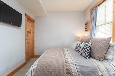 529 Porcupine Lane Chelan WA 98816