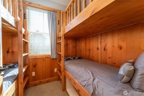 529 Porcupine Lane Chelan WA 98816