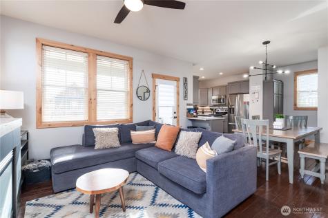 529 Porcupine Lane Chelan WA 98816