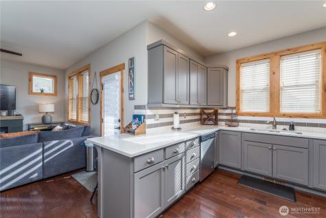 529 Porcupine Lane Chelan WA 98816