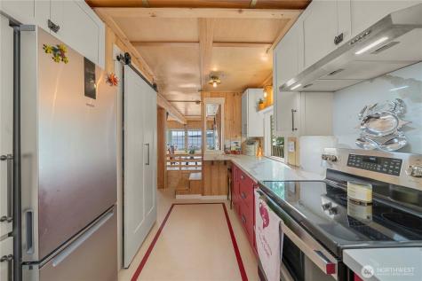 230 S 219th Street Normandy Park WA 98198