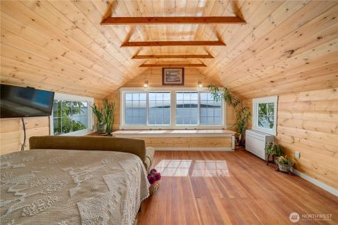 230 S 219th Street Normandy Park WA 98198