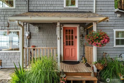 230 S 219th Street Normandy Park WA 98198