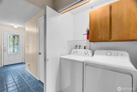 1122 39th Court SE Tumwater WA 98501
