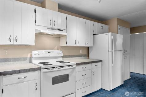 1122 39th Court SE Tumwater WA 98501