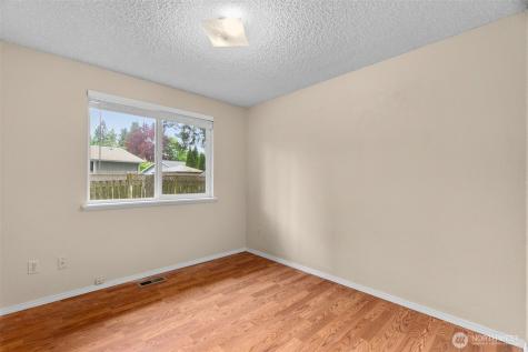 1122 39th Court SE Tumwater WA 98501