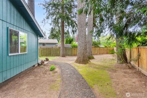 1122 39th Court SE Tumwater WA 98501