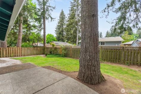 1122 39th Court SE Tumwater WA 98501