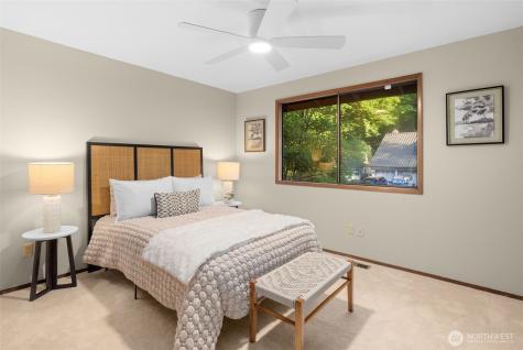 6472 NE 135th Place Kirkland WA 98034