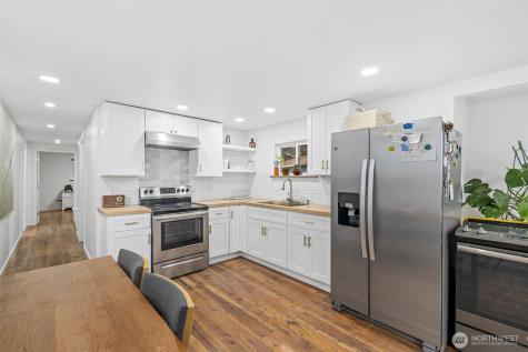 1645 S 272nd Street Federal Way WA 98003