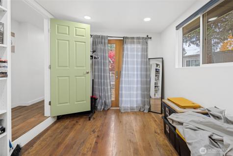 1645 S 272nd Street Federal Way WA 98003