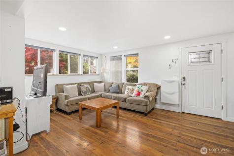 1645 S 272nd Street Federal Way WA 98003