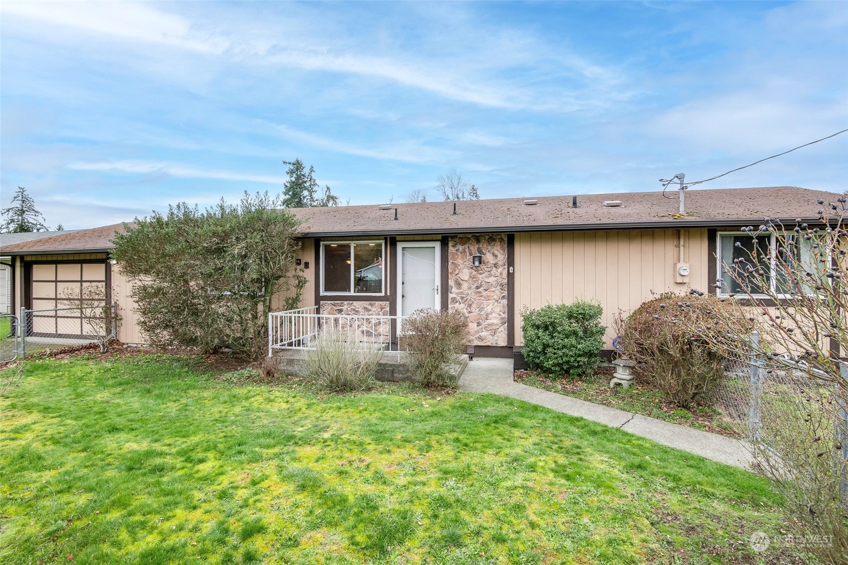 9808 Woodland Avenue E Puyallup WA 98373