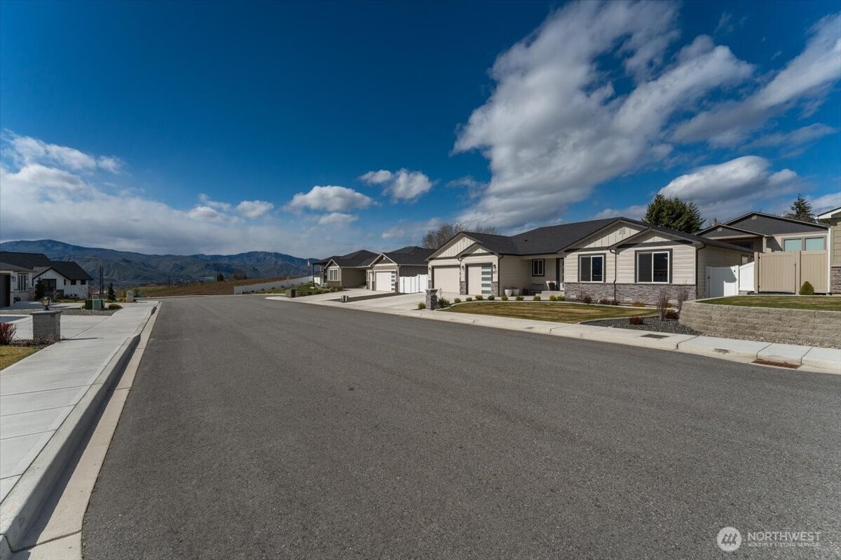 2637 Patriot Way SE East Wenatchee WA 98802