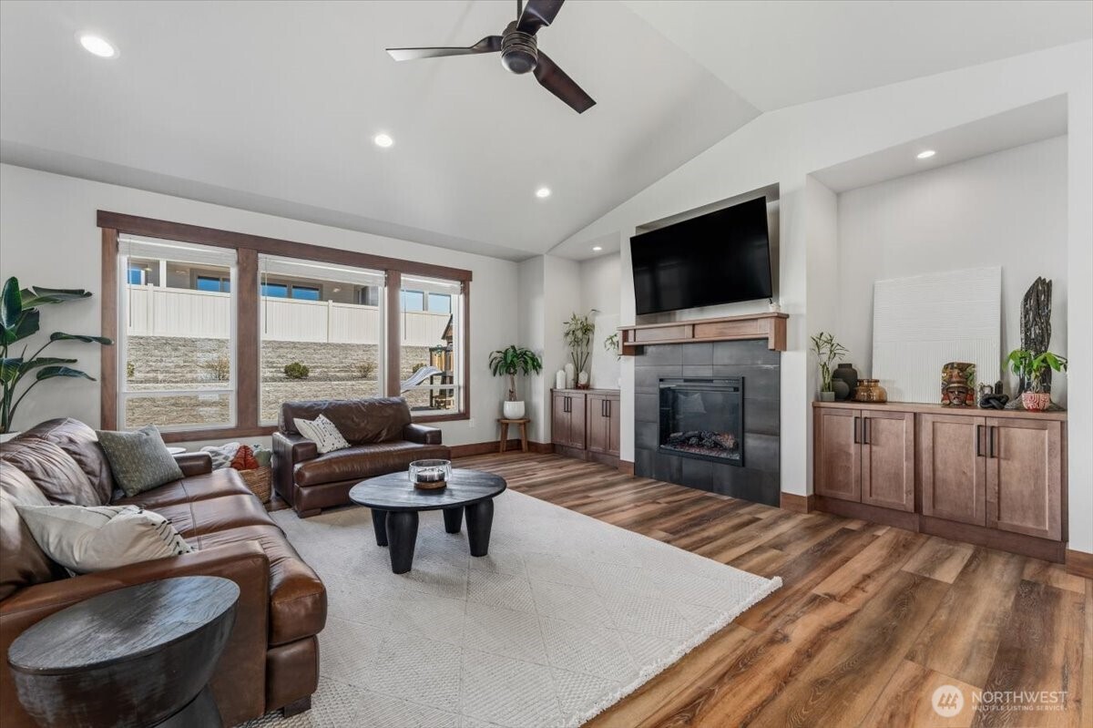 2637 Patriot Way SE East Wenatchee WA 98802