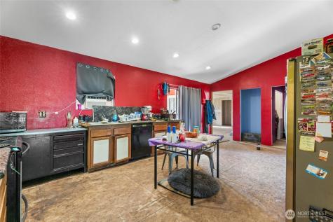 39812 94th Avenue La Center WA 98629