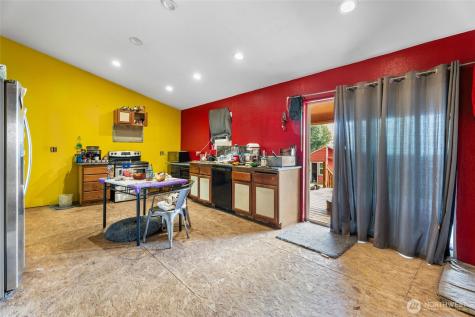 39812 94th Avenue La Center WA 98629