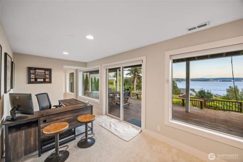 8246 E Mercer Way Mercer Island WA 98040