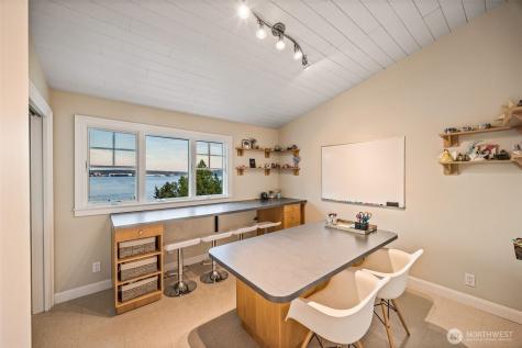 8246 E Mercer Way Mercer Island WA 98040