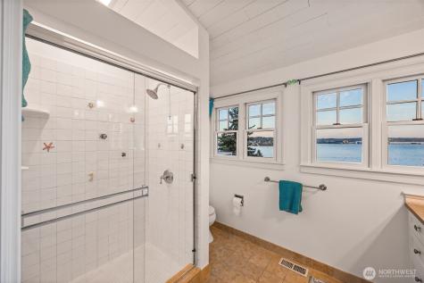 8246 E Mercer Way Mercer Island WA 98040