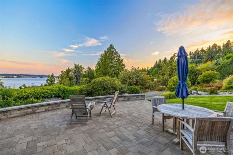 8246 E Mercer Way Mercer Island WA 98040