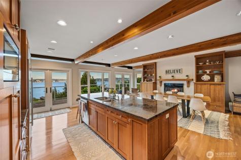 8246 E Mercer Way Mercer Island WA 98040