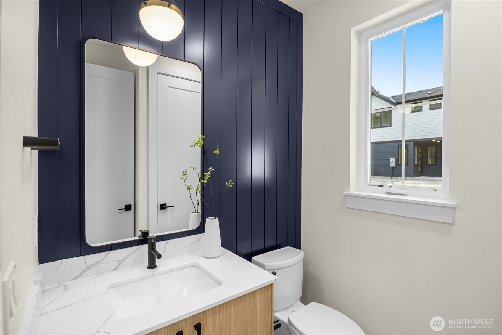 13806 84th Lane NE Kirkland WA 98034