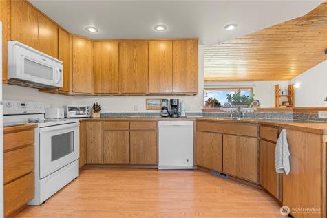 605 Pinyon Place Omak WA 98841