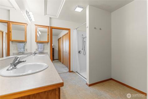 605 Pinyon Place Omak WA 98841