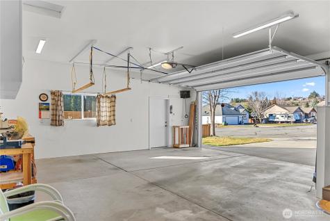 605 Pinyon Place Omak WA 98841