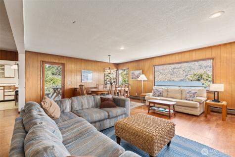 15082 South Lakeshore Road Chelan WA 98816
