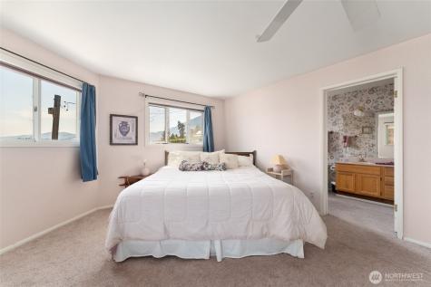 15082 South Lakeshore Road Chelan WA 98816