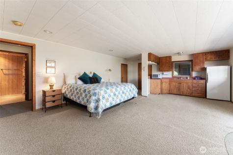 15082 South Lakeshore Road Chelan WA 98816