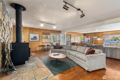 15082 South Lakeshore Road Chelan WA 98816