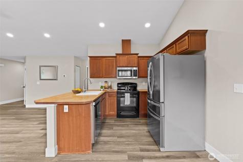 20022 98th Avenue E Graham WA 98338