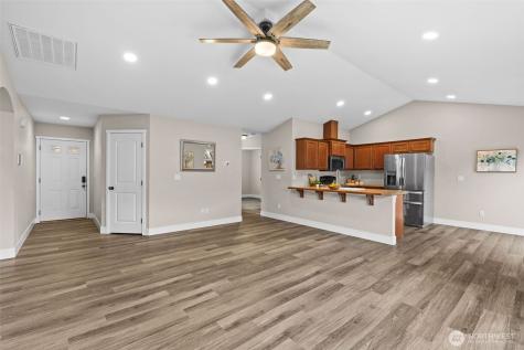 20022 98th Avenue E Graham WA 98338