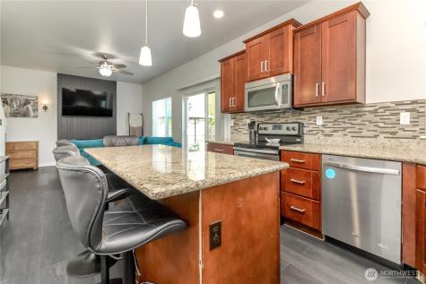 17609 146th Avenue E Orting WA 98360