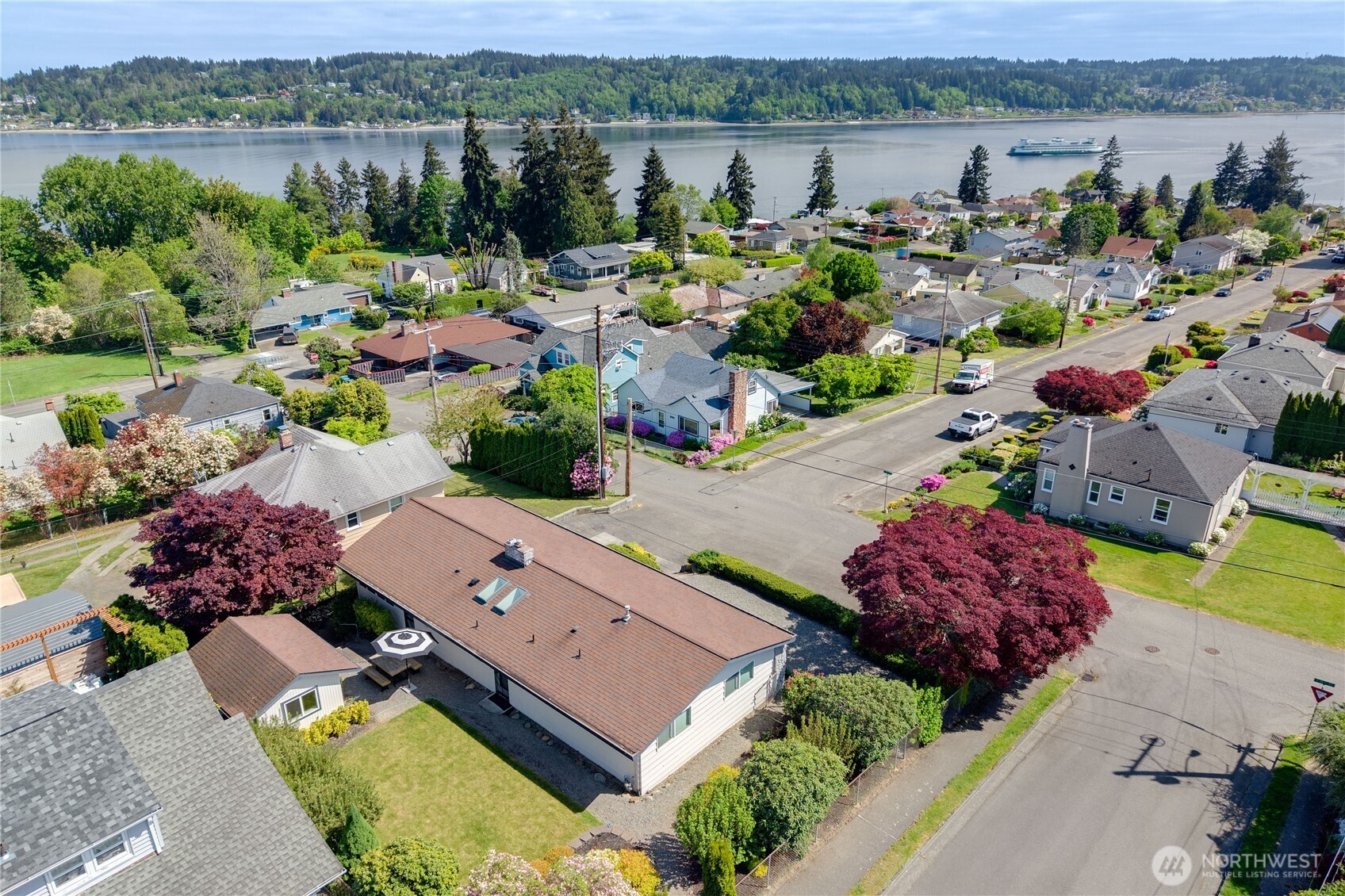 2702 E 16th Street Bremerton WA 98310
