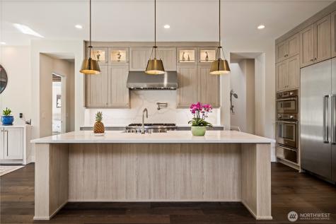 811 245th Place NE Sammamish WA 98074